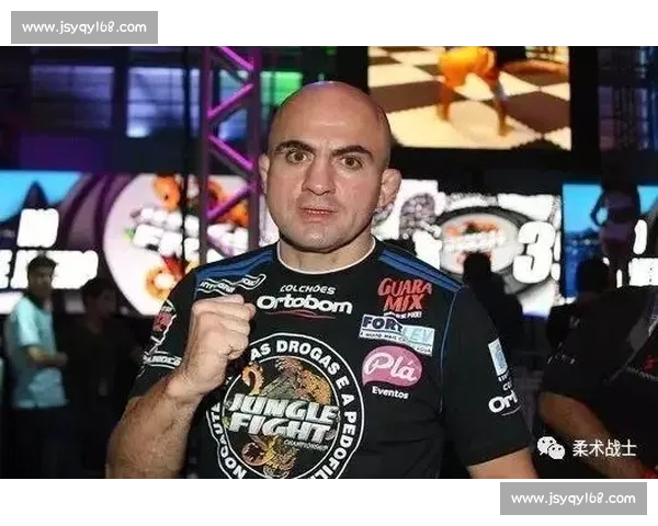 柔术传奇谢幕：克雷格胜三冠王后终别八角笼